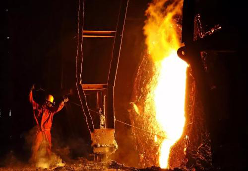 鋼(gang)殼中頻(pin)爐漏爐(lú)、穿爐事(shì)故預防(fáng)措施